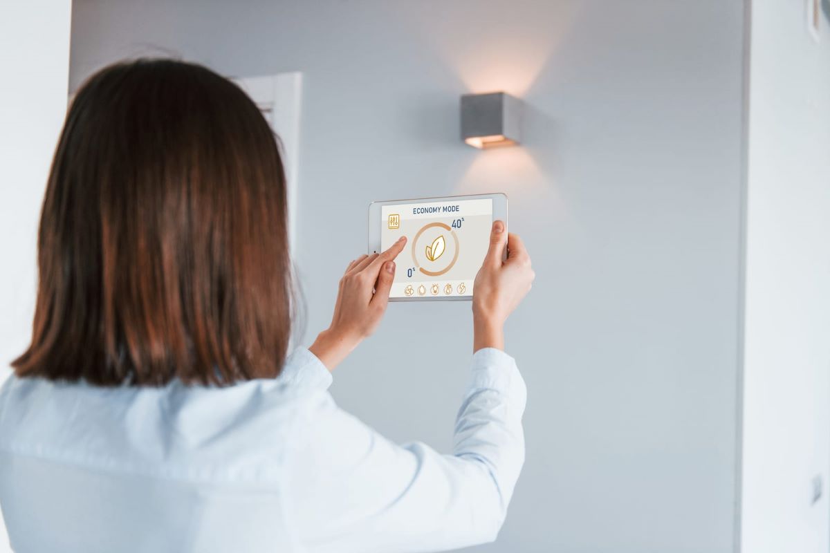 Enhancing Sleep Quality with Smart Lighting